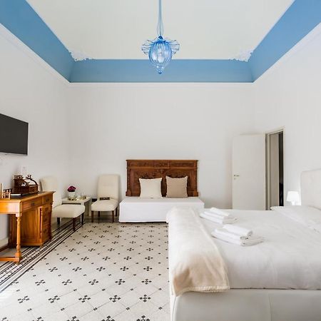 לינה וארוחת בוקר שיקלי Palazzo Montalbano מראה חיצוני תמונה