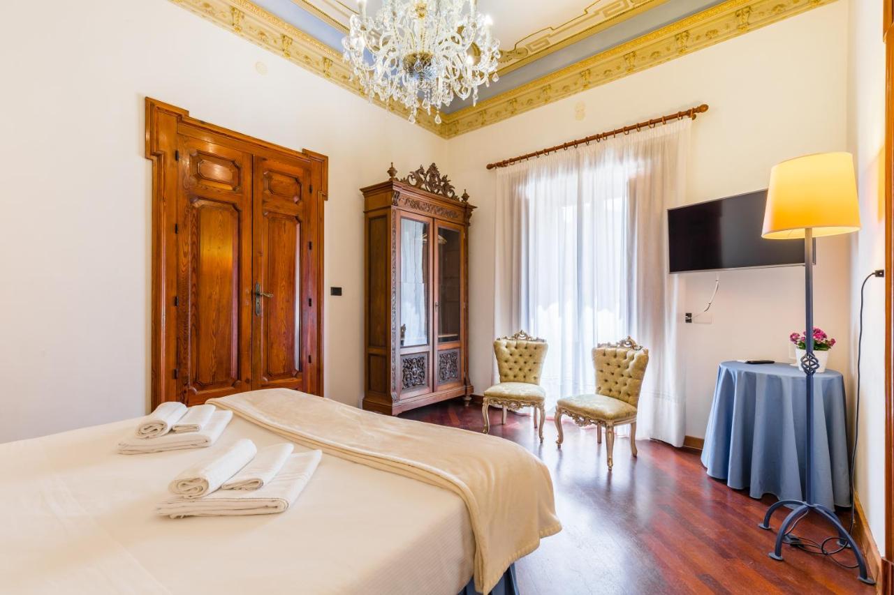 לינה וארוחת בוקר שיקלי Palazzo Montalbano מראה חיצוני תמונה