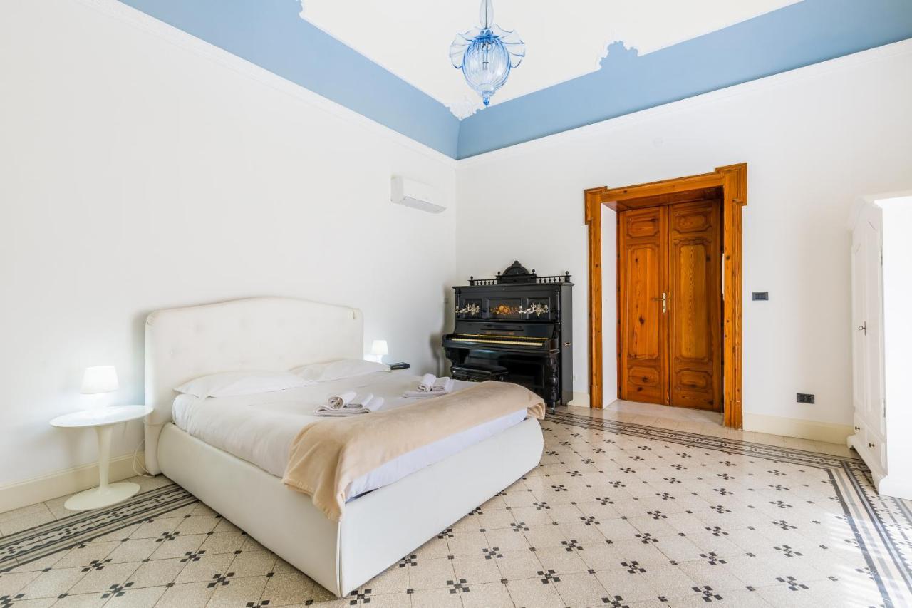 לינה וארוחת בוקר שיקלי Palazzo Montalbano מראה חיצוני תמונה