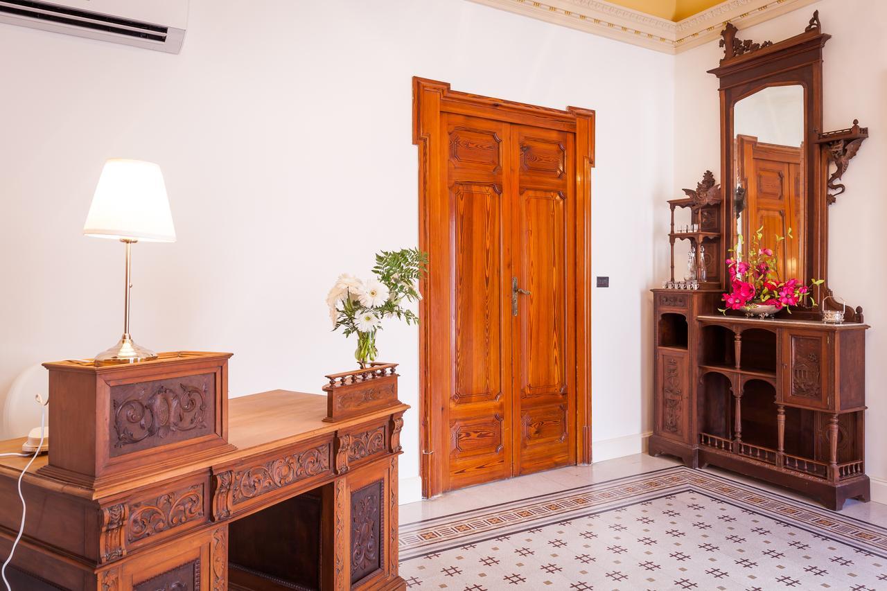 לינה וארוחת בוקר שיקלי Palazzo Montalbano מראה חיצוני תמונה
